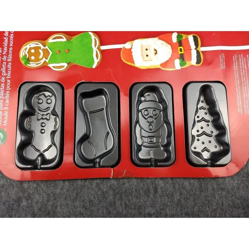 Wilton Baking Lot/3 - Candy Melting Pot Christmas Cookie Mold & Gift Treat Bags‎